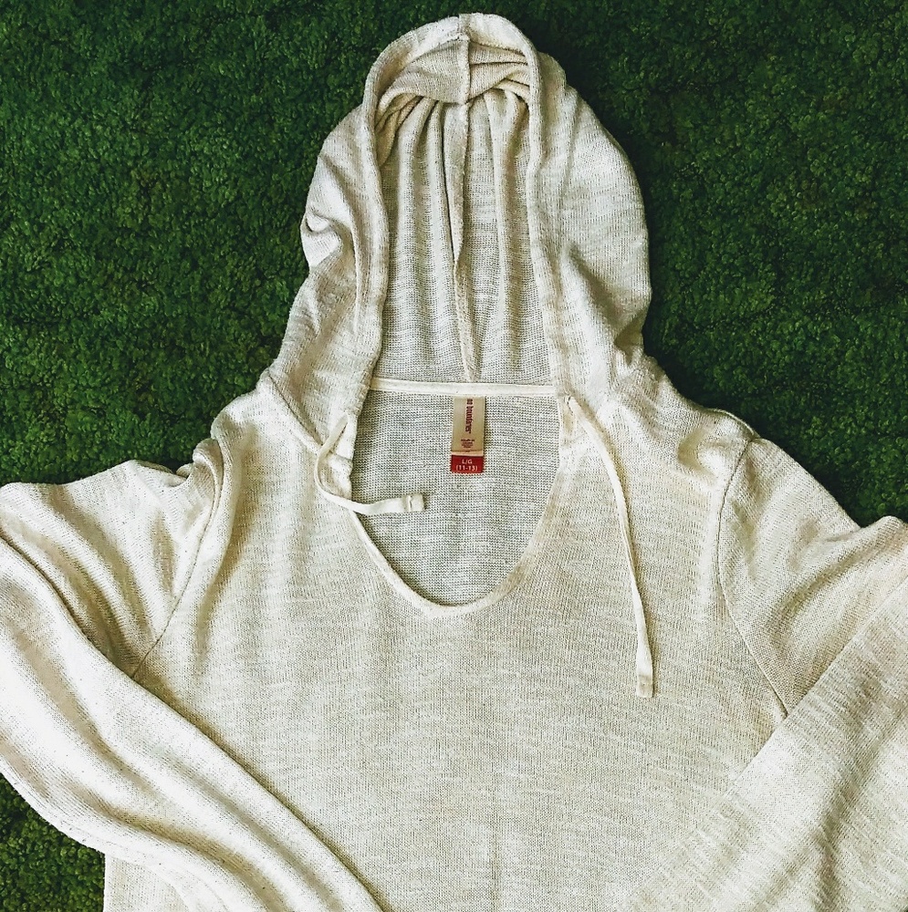 Thin long sleeve cream colored hoodie